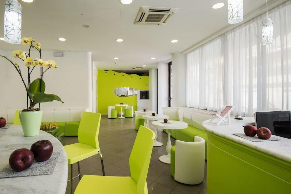 Hotel Scarlet Rimini Esterno foto