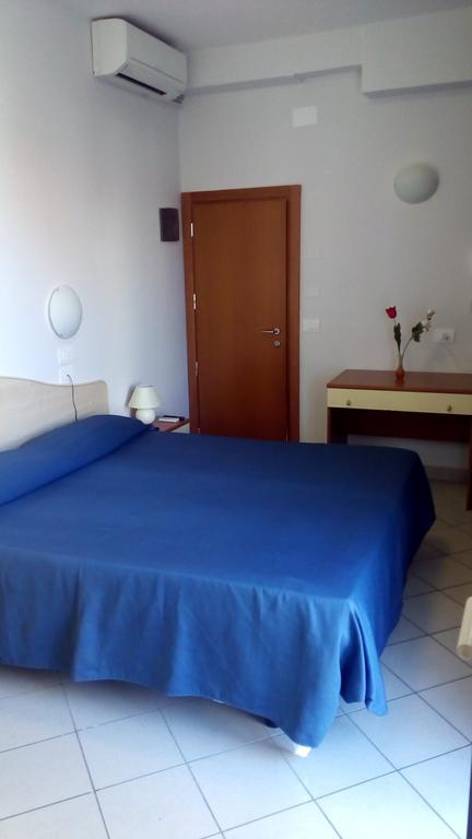 Hotel Scarlet Rimini Esterno foto