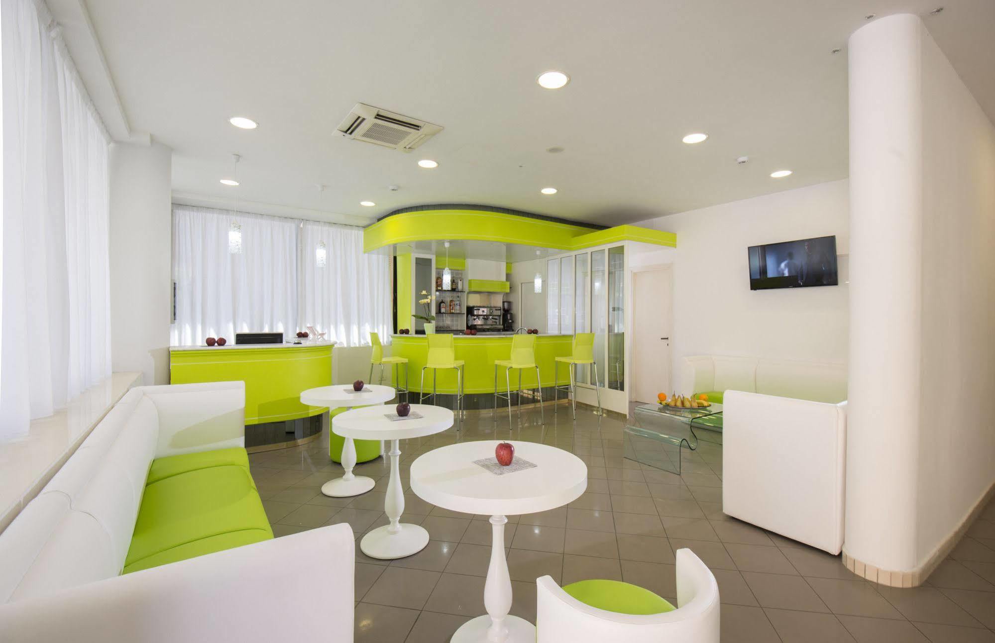 Hotel Scarlet Rimini Esterno foto